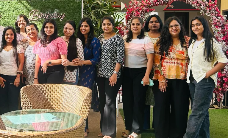 Mumbai - Womens Day 2025- Size 766 - 466